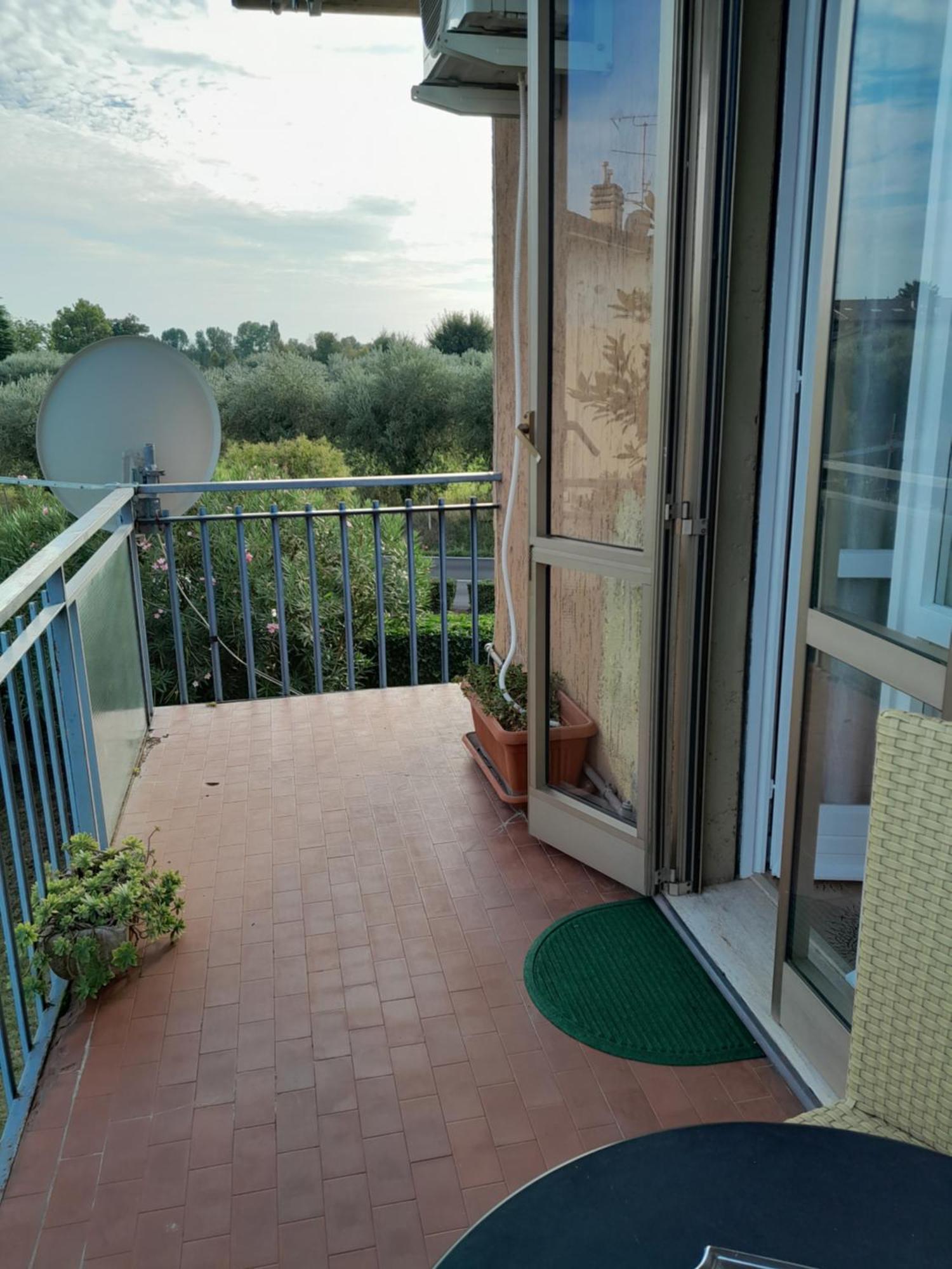 Casa Dell' Ulivo Apartment Desenzano del Garda Luaran gambar