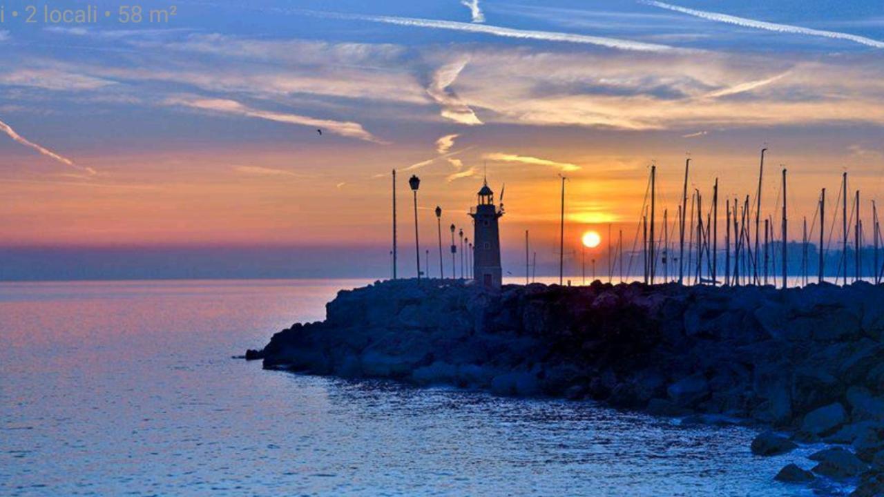 Casa Dell' Ulivo Apartment Desenzano del Garda Luaran gambar